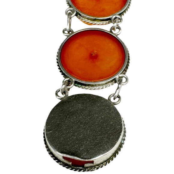 Continental Silver & Carnelian Link Bracelet - Picture 15 of 16